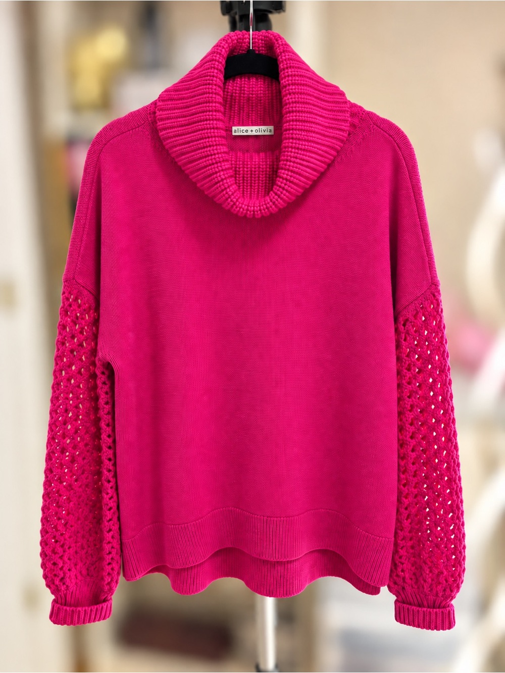 Alice + Olivia Wool Blend
Adela Round-Hem Turtleneck
Sweater Size Large